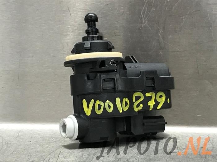 Używane Silnik reflektora Mazda 2 Hybrid 1.5 12V Cena € 26,20 Procedura marży oferowane przez Japoto Parts B.V.