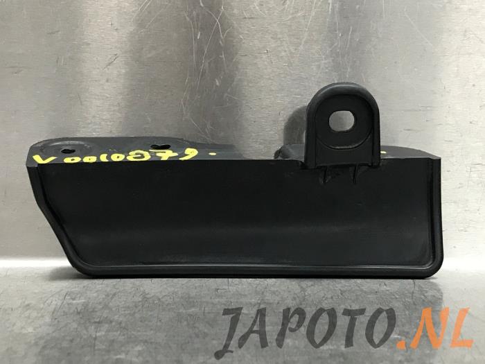 Używane Chlapacz Mazda 2 Hybrid 1.5 12V Cena € 15,75 Procedura marży oferowane przez Japoto Parts B.V.