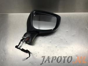 Używane Lusterko zewnetrzne prawe Mazda CX-5 (KE,GH) 2.2 Skyactiv D 175 16V 4WD Cena € 199,99 Procedura marży oferowane przez Japoto Parts B.V.