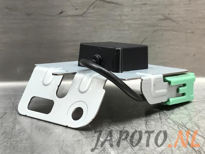 Używane Antena GPS Mazda CX-3 (DJ/DK) 2.0 SkyActiv-G 120 Cena € 41,99 Procedura marży oferowane przez Japoto Parts B.V.