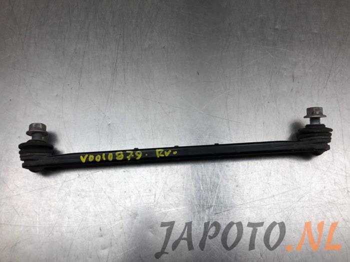 Używane Stabilizator przód Mazda 2 Hybrid 1.5 12V Cena € 5,24 Procedura marży oferowane przez Japoto Parts B.V.