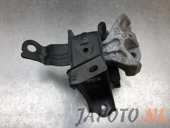 Used Engine mount Toyota Aygo X 1.0 12V VVT-i Price € 52,45 Margin scheme offered by Japoto Parts B.V.