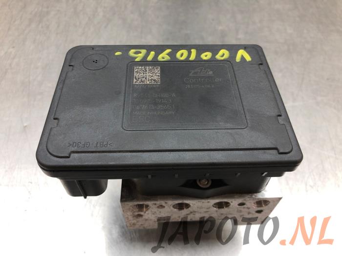 Usagé Bloc ABS Toyota Aygo X 1.0 12V VVT-i Prix € 209,95 Règlement à la marge proposé par Japoto Parts B.V.