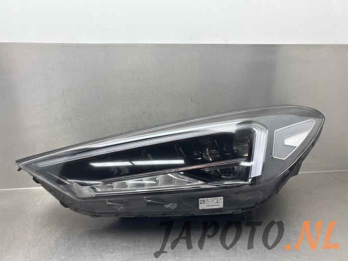 Używane Reflektor lewy Hyundai Tucson (TL) 2.0 CRDi 16V Mild Hybrid 4WD Cena € 629,95 Procedura marży oferowane przez Japoto Parts B.V.