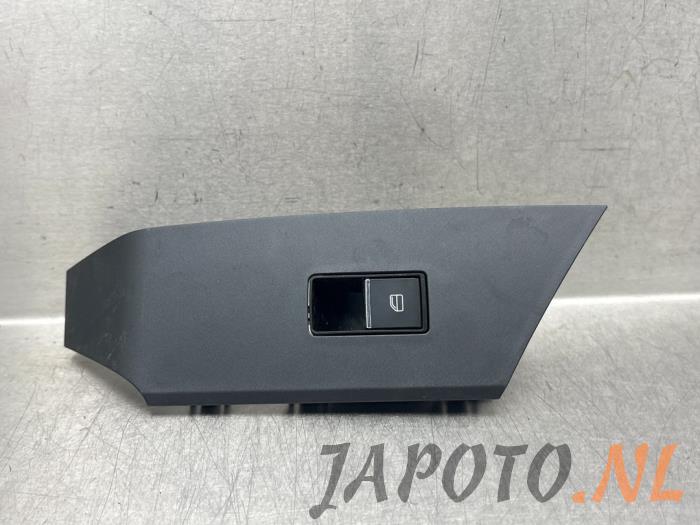 Usados Interruptor de ventanilla eléctrica Mazda MX-30 e-SkyActiv 145 Precio € 26,20 Norma de margen ofrecido por Japoto Parts B.V.