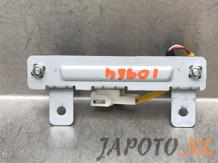 Używane Keyless Entry-Antena Hyundai Tucson (TL) 2.0 CRDi 16V Mild Hybrid 4WD Cena € 26,20 Procedura marży oferowane przez Japoto Parts B.V.