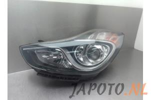 Gebrauchte Scheinwerfer links Hyundai iX20 (JC) 1.6i 16V Preis € 149,95 Margenregelung angeboten von Japoto Parts B.V.
