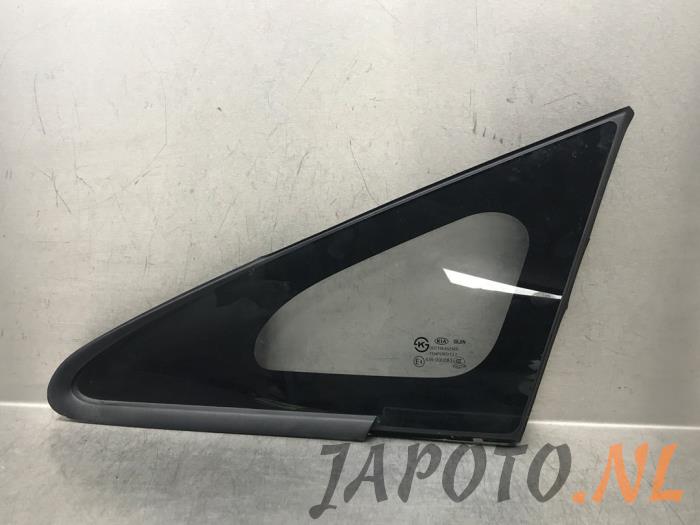 Usados Ventanilla triangular izquierda delante Kia Rio III (UB) 1.2 CVVT 16V Precio € 36,70 Norma de margen ofrecido por Japoto Parts B.V.
