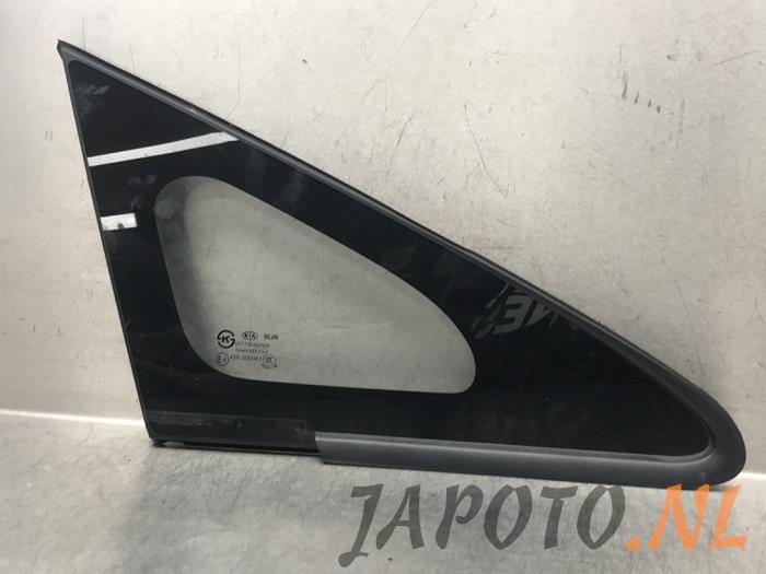 Usados Ventanilla triangular derecha delante Kia Rio III (UB) 1.2 CVVT 16V Precio € 36,70 Norma de margen ofrecido por Japoto Parts B.V.