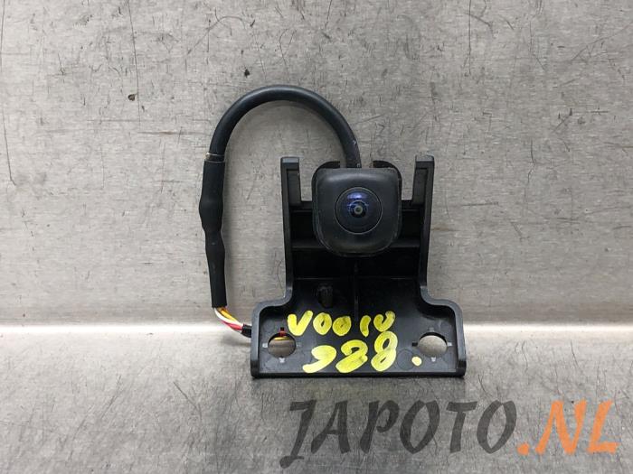 Begagnade Backkamera Hyundai i30 Wagon (PDEF) 1.0 T-GDI 12V Pris € 183,70 Marginaltabell erbjuds av Japoto Parts B.V.