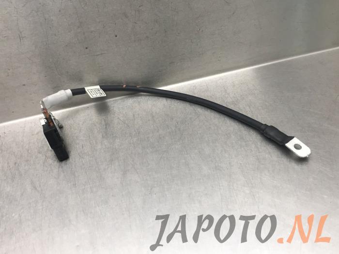 Usagé Borne de batterie Kia Niro I (DE) 1.6 GDI PHEV Prix € 52,45 Règlement à la marge proposé par Japoto Parts B.V.