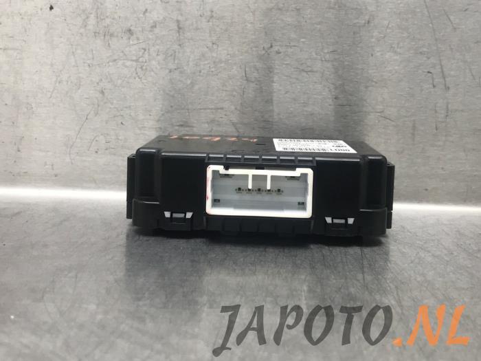 Gebrauchte Gateway Modul Kia Stonic (YB) 1.0i T-GDi 12V Preis € 52,45 Margenregelung angeboten von Japoto Parts B.V.