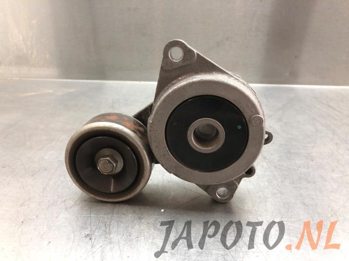 Usados Rodillo tensor correa múltiple Honda HR-V (RU) 1.5 i-VTEC 16V Precio € 26,20 Norma de margen ofrecido por Japoto Parts B.V.