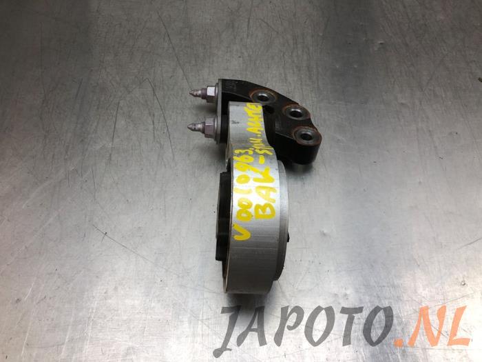 Gebrauchte Getriebe Halterung Mazda MX-30 e-SkyActiv 145 Preis € 36,70 Margenregelung angeboten von Japoto Parts B.V.