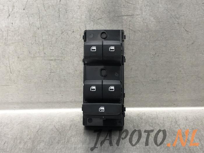 Usados Interruptor combinado de ventanillas Hyundai Bayon Precio € 104,95 Norma de margen ofrecido por Japoto Parts B.V.