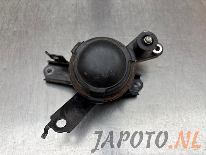 Used Engine mount Toyota Yaris III (P13) 1.5 16V Hybrid Price € 15,70 Margin scheme offered by Japoto Parts B.V.