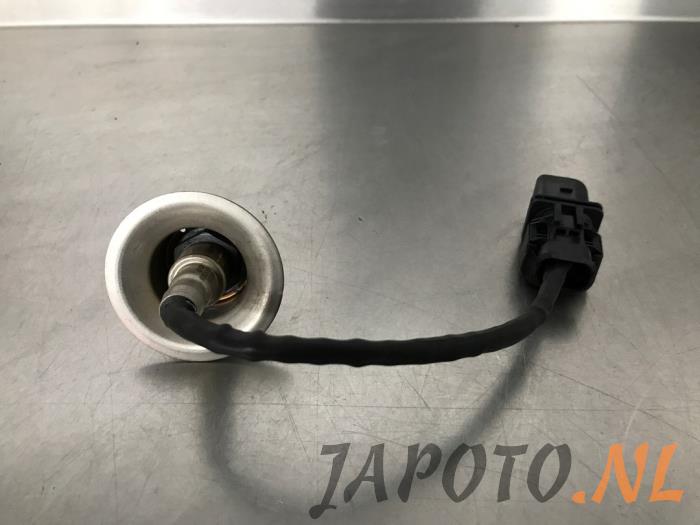 Lambda probe from a Hyundai i20 (BC3) 1.0 T-GDI 100 Mild Hybrid 48V 12V 2023