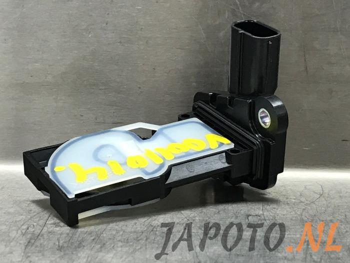 Gebrauchte Luftmassenmesser Toyota Yaris IV (P21/PA1/PH1) 1.5 12V Hybrid 115 Preis € 36,70 Margenregelung angeboten von Japoto Parts B.V.
