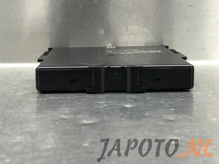 Smart entry computer from a Toyota Yaris IV (P21/PA1/PH1) 1.5 12V Hybrid 115 2024