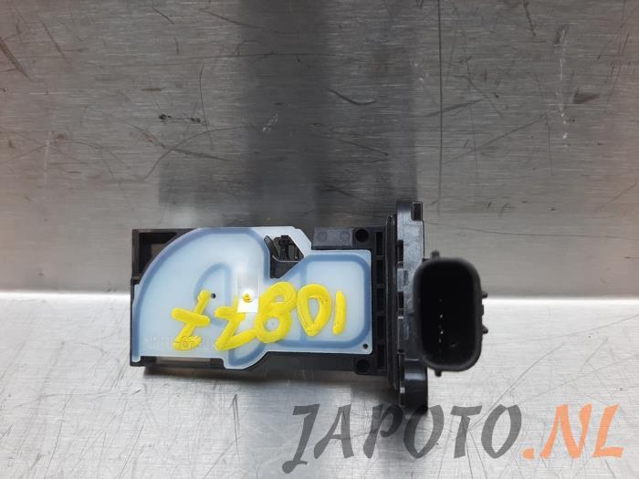 Gebrauchte Luftmassenmesser Toyota Yaris IV (P21/PA1/PH1) 1.5 12V VVT-i Preis € 36,70 Margenregelung angeboten von Japoto Parts B.V.