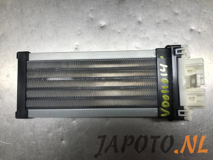 Używane Element grzewczy Toyota Yaris IV (P21/PA1/PH1) 1.5 12V Hybrid 115 Cena € 52,49 Procedura marży oferowane przez Japoto Parts B.V.