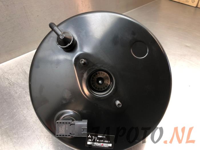 Usagé Servo frein Mitsubishi Eclipse Cross (GK/GL) 2.4 16V PHEV 4x4 Prix € 104,95 Règlement à la marge proposé par Japoto Parts B.V.
