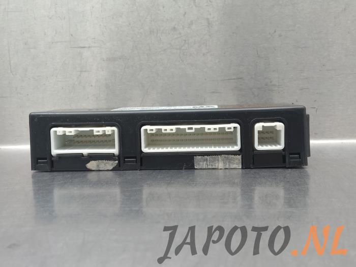 Używane Modul keyless vehicle Suzuki SX4 S-Cross (JY) 1.6 16V Cena € 52,45 Procedura marży oferowane przez Japoto Parts B.V.