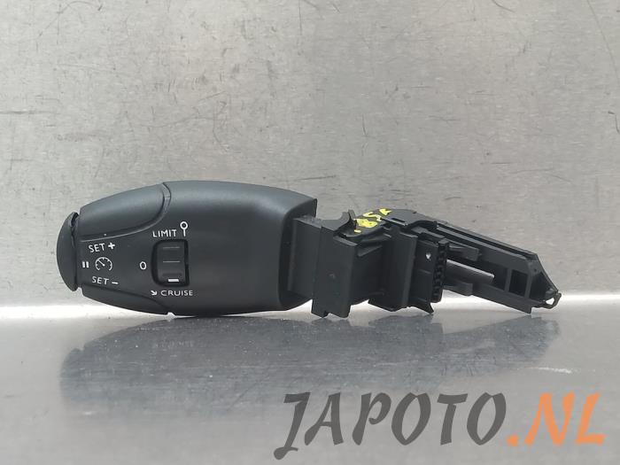 Używane Obsluga tempomatu Toyota ProAce Electric Worker Cena € 52,45 Procedura marży oferowane przez Japoto Parts B.V.