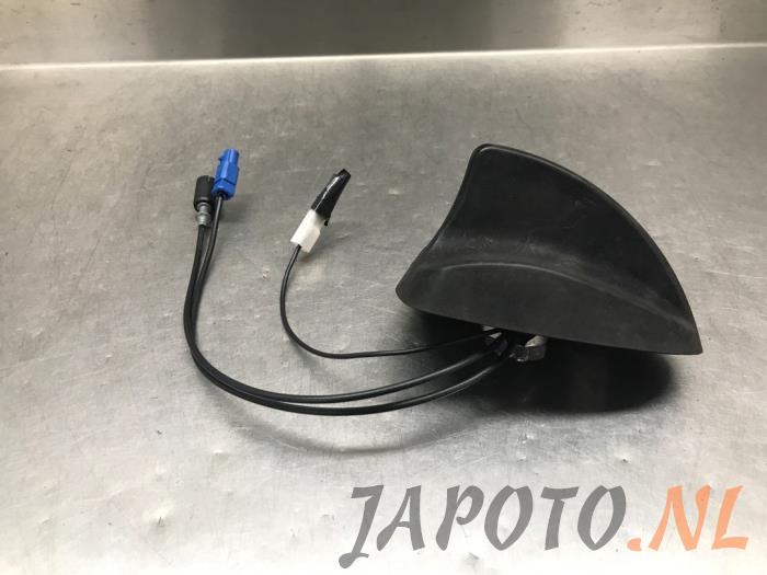 Używane Antena Toyota Avensis Wagon (T27) 1.8 16V VVT-i Cena € 26,24 Procedura marży oferowane przez Japoto Parts B.V.