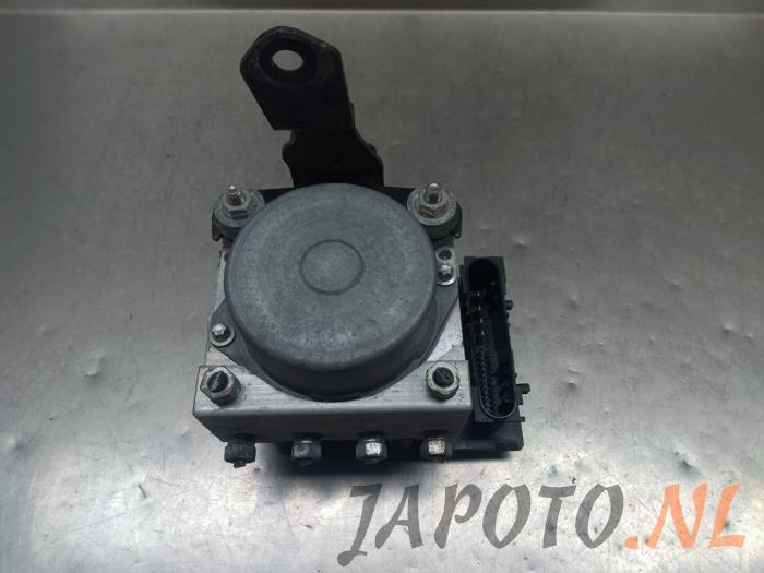 Used ABS pump Daihatsu Cuore (L251/271/276) 1.0 12V DVVT Price € 41,95 Margin scheme offered by Japoto Parts B.V.