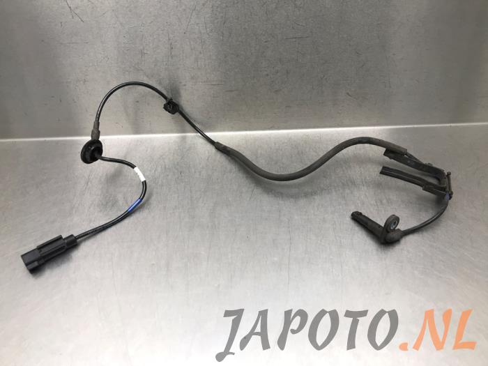 Begagnade ABS-sensor Mitsubishi Outlander (GF/GG) 2.0 16V PHEV 4x4 Pris € 26,20 Marginaltabell erbjuds av Japoto Parts B.V.