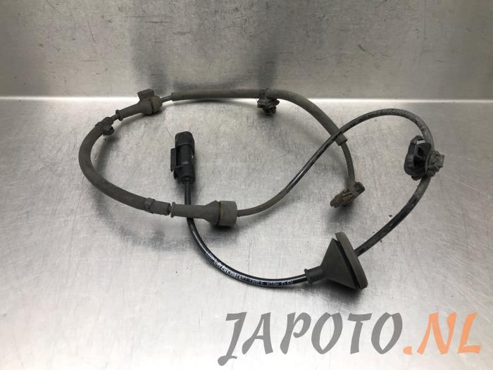 Używane Czujnik ABS Mitsubishi Outlander (GF/GG) 2.0 16V PHEV 4x4 Cena € 26,20 Procedura marży oferowane przez Japoto Parts B.V.