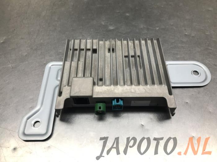 Usados Módulo Bluetooth Lynk &amp; Co 01 1.5 PHEV Precio € 104,95 Norma de margen ofrecido por Japoto Parts B.V.