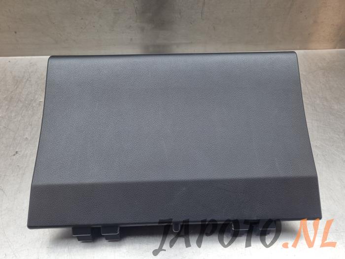 Begagnade Handskfack Lexus LBX 1.5 Hybrid 2WD Pris € 131,20 Marginaltabell erbjuds av Japoto Parts B.V.