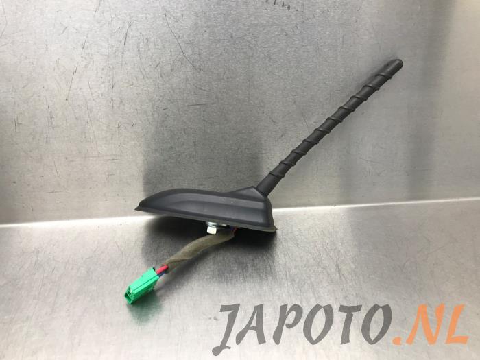 Używane Antena Kia Rio IV (YB) 1.0i T-GDi 100 12V Cena € 52,45 Procedura marży oferowane przez Japoto Parts B.V.