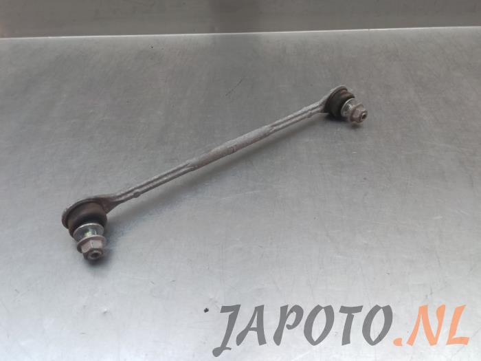 Używane Stabilizator przód Lexus LBX 1.5 Hybrid 2WD Cena € 15,70 Procedura marży oferowane przez Japoto Parts B.V.