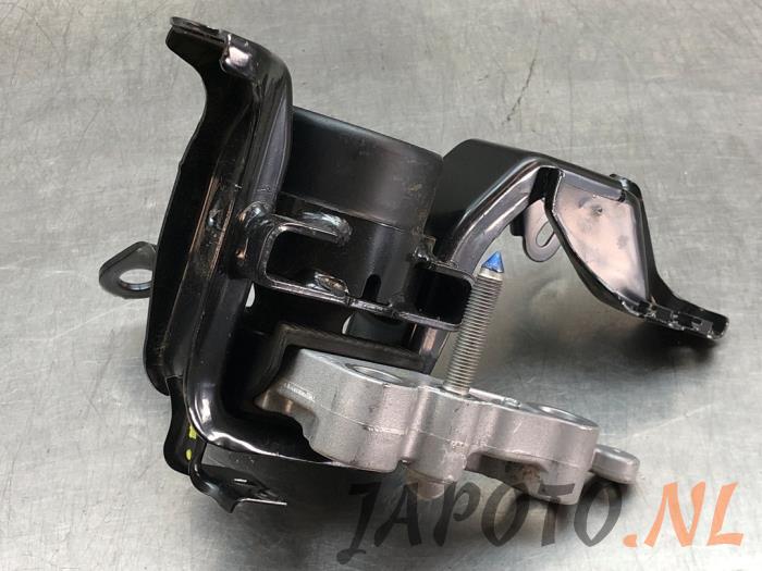 Begagnade Motorfäste Lexus LBX 1.5 Hybrid 2WD Pris € 52,45 Marginaltabell erbjuds av Japoto Parts B.V.