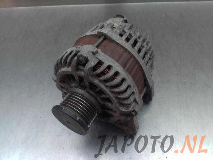Usagé Dynamo Nissan Qashqai (J10) 2.0 16V Prix € 52,45 Règlement à la marge proposé par Japoto Parts B.V.