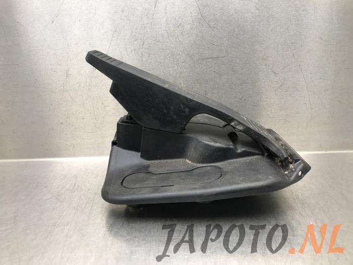Używane Pedal gazu Lexus LBX 1.5 Hybrid 2WD Cena € 78,70 Procedura marży oferowane przez Japoto Parts B.V.