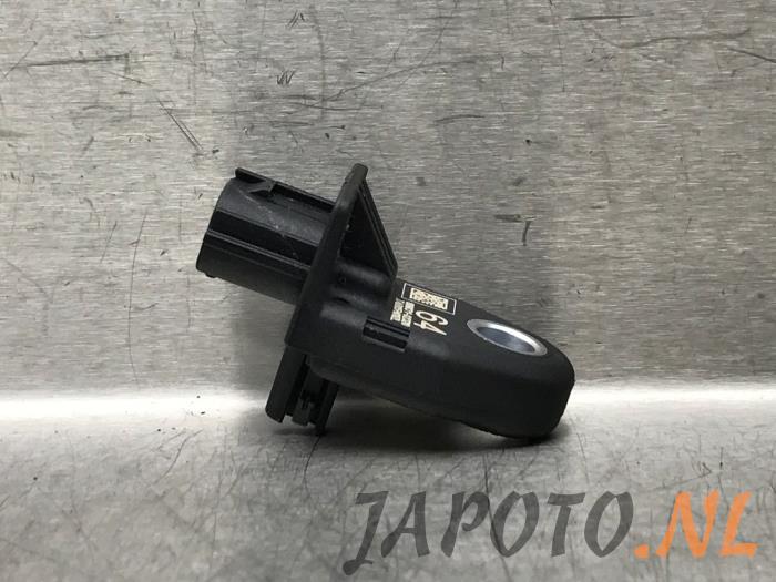 Begagnade Airbagsensor Toyota Corolla (E21/EA1/EH1) 1.8 16V Hybrid Pris € 26,20 Marginaltabell erbjuds av Japoto Parts B.V.