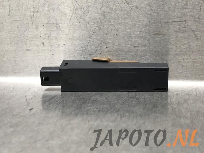 Begagnade Keyless Entry-Antena Toyota Corolla (E21/EA1/EH1) 1.8 16V Hybrid Pris € 20,95 Marginaltabell erbjuds av Japoto Parts B.V.