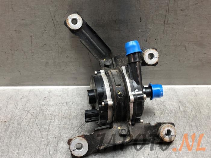 Begagnade Vattenpump Hyundai Kona (OS) 39 kWh Pris € 157,45 Marginaltabell erbjuds av Japoto Parts B.V.