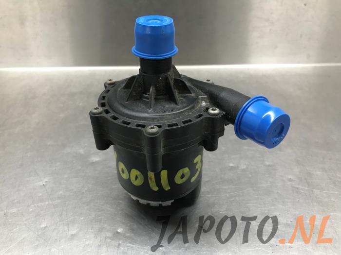 Begagnade Extra vattenpump Nissan Leaf (ZE0) Leaf Pris € 52,45 Marginaltabell erbjuds av Japoto Parts B.V.