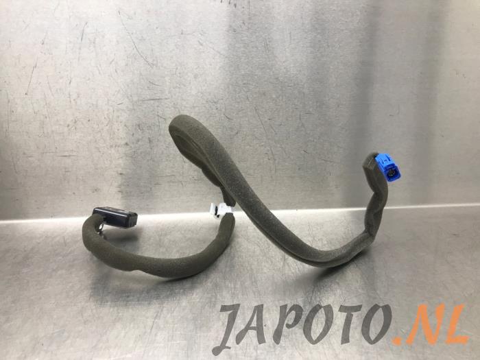 Używane Antena GPS Nissan Juke (F15) 1.6 16V Cena € 26,25 Procedura marży oferowane przez Japoto Parts B.V.