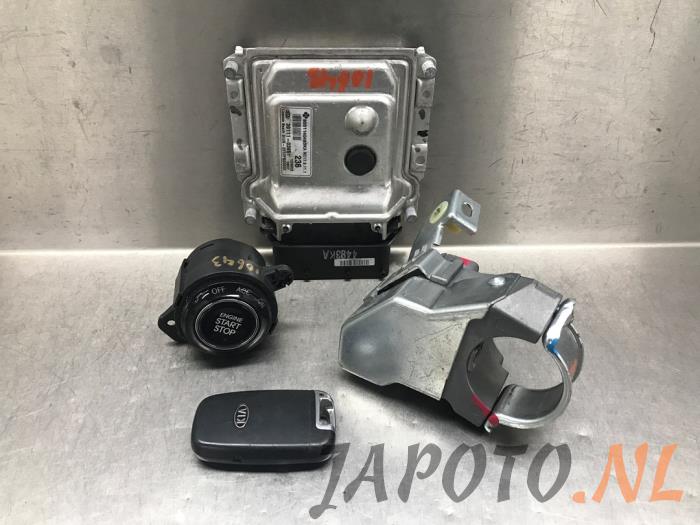 Used Ignition lock + computer Kia Rio III (UB) 1.2 CVVT 16V Price € 209,95 Margin scheme offered by Japoto Parts B.V.