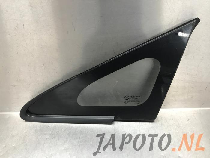 Usados Ventanilla triangular izquierda delante Kia Rio III (UB) 1.2 CVVT 16V Precio € 36,70 Norma de margen ofrecido por Japoto Parts B.V.