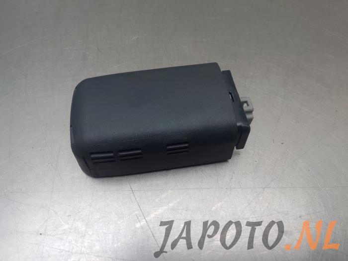 Begagnade Regnsensor Toyota C-HR (X1,X5) 1.8 16V Hybrid Pris € 26,20 Marginaltabell erbjuds av Japoto Parts B.V.