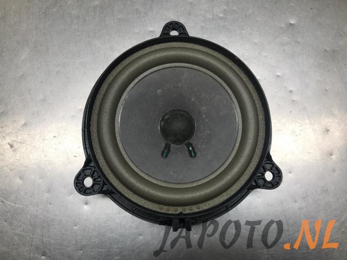 Używane Glosnik Nissan Murano (Z51) 2.5 dCi 16V 4x4 Cena € 15,70 Procedura marży oferowane przez Japoto Parts B.V.