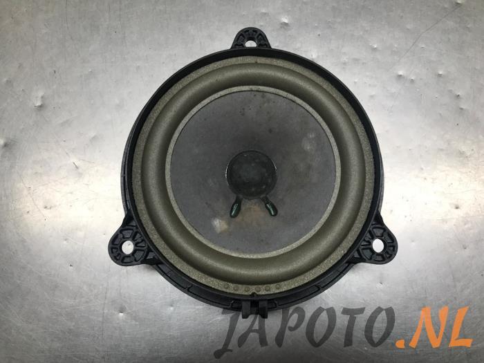 Używane Glosnik Nissan Murano (Z51) 2.5 dCi 16V 4x4 Cena € 15,70 Procedura marży oferowane przez Japoto Parts B.V.