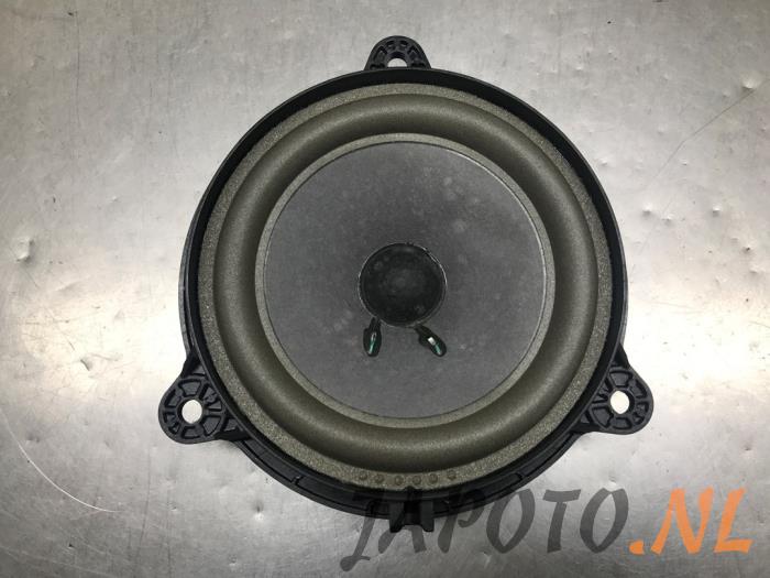 Używane Glosnik Nissan Murano (Z51) 2.5 dCi 16V 4x4 Cena € 15,70 Procedura marży oferowane przez Japoto Parts B.V.